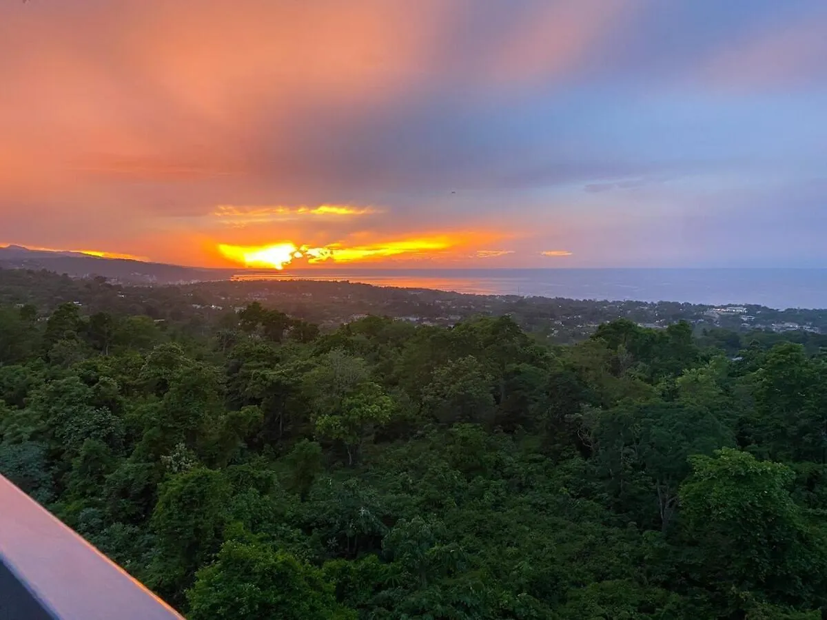 Ocean View Sunset 5Mins Blue Hole 10Mins Beach Ocho Rios 0*,  Jamajka